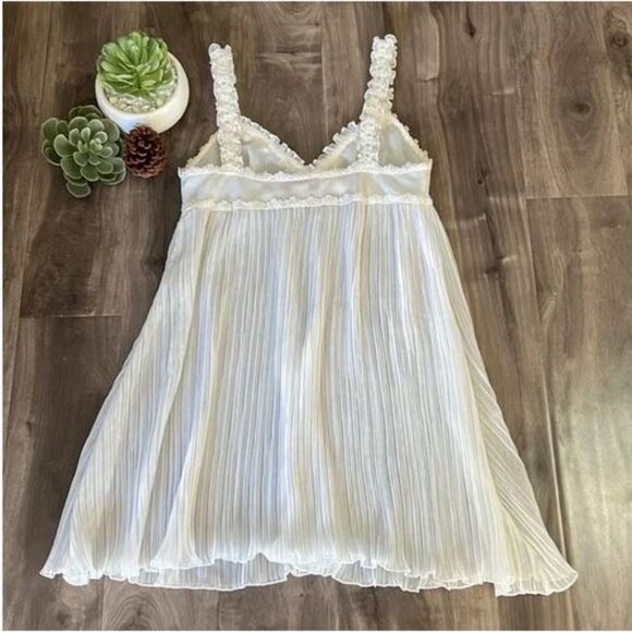 Vintage CUTE 80s-90s White Baby Doll Pleated negligee chemise Lace Frill details - Picture 3 of 15